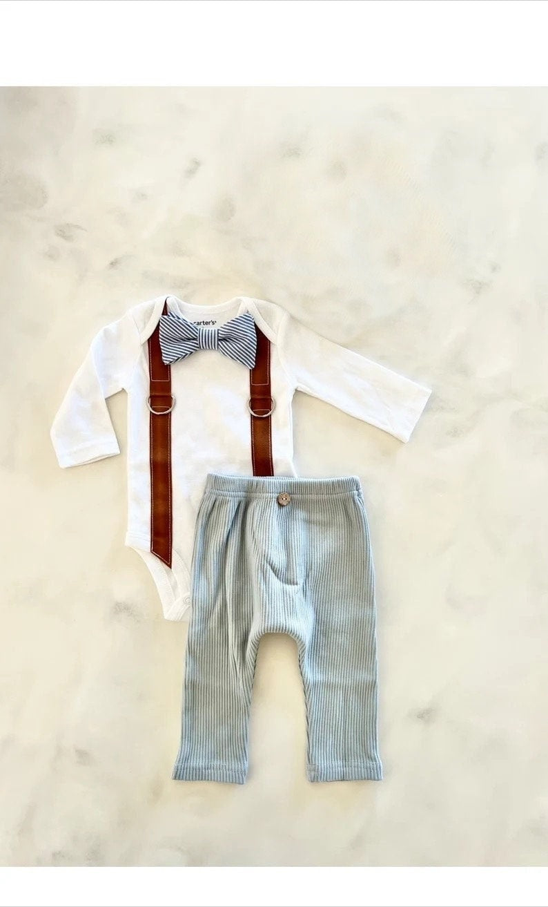 Newborn Baby Boy Coming Home Outfit Set. Seer Sucker Bow Tie Suspender Bodysuit, Knit Pants & Seer Sucker Newsboy Hat Tie Summer Holiday