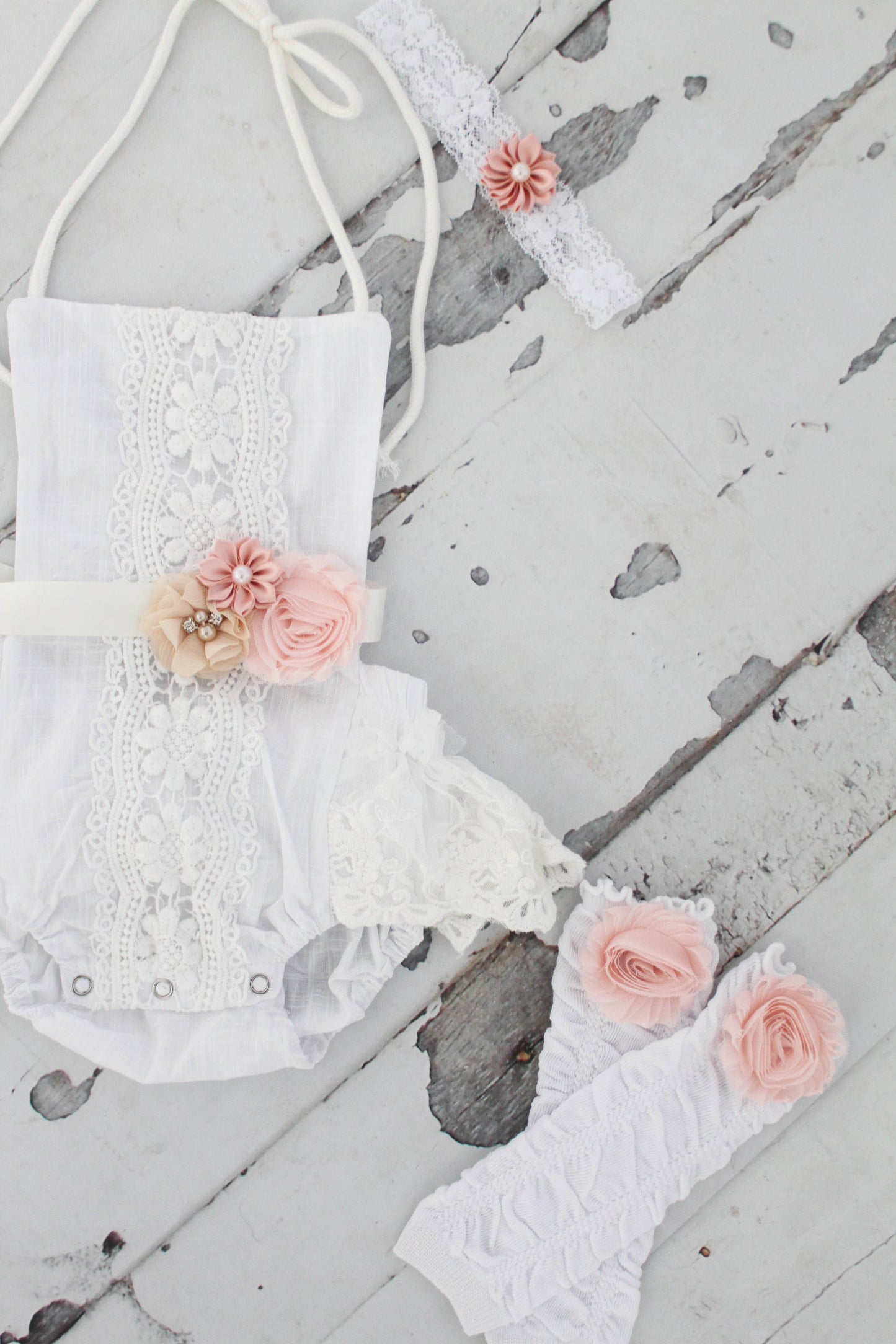 Summer Boho Chic White Lace Romper w Blush Sash & Headband. Newborn Baby Girl Coming Home Outfit, 1st Birthday Outfit Summertime Mommy me