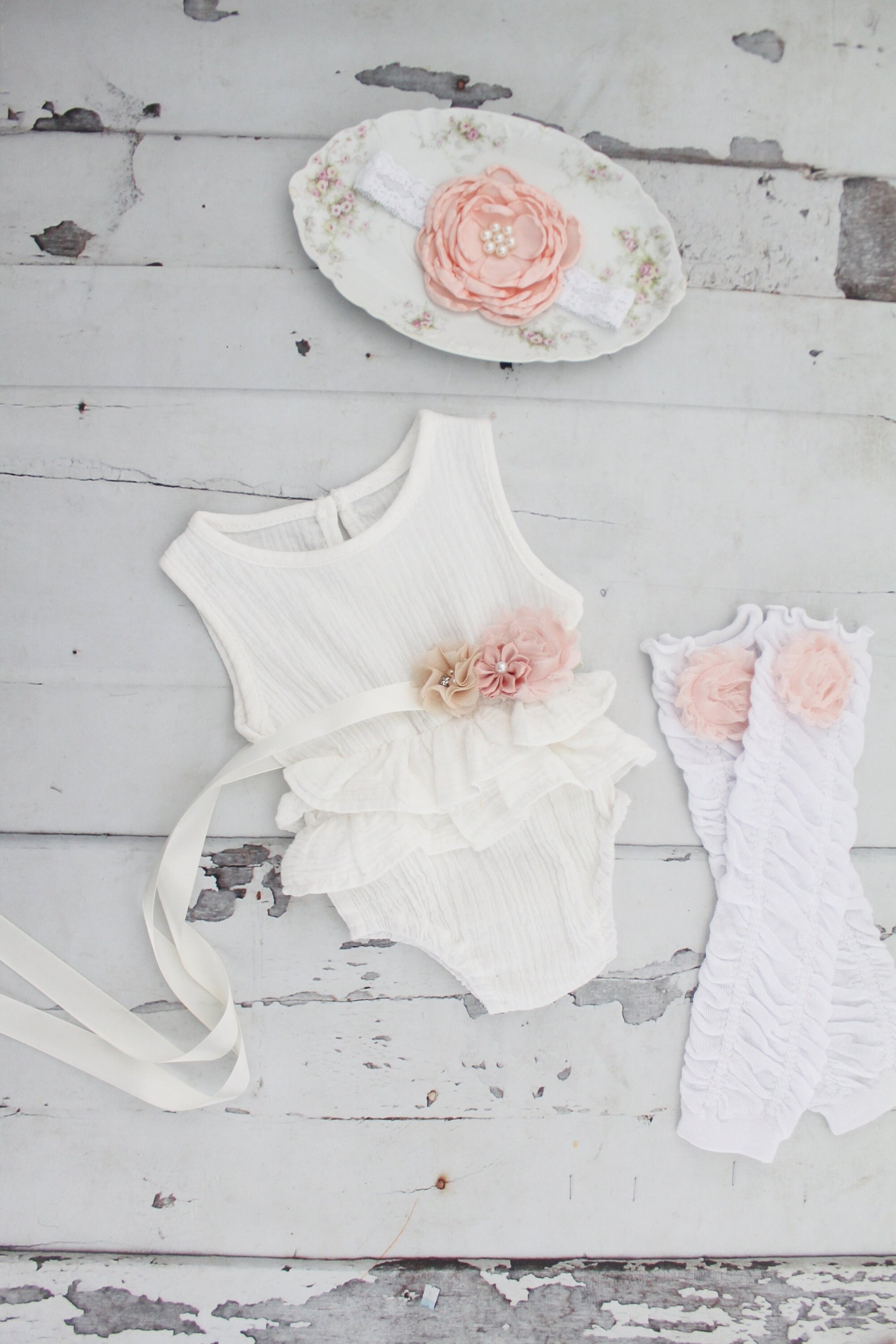 Summer Boho Chic White Ruffle Romper w Blush Sash & Headband. Newborn Baby Girl Coming Home Outfit, 1st Birthday Outfit Summertime Mommy me