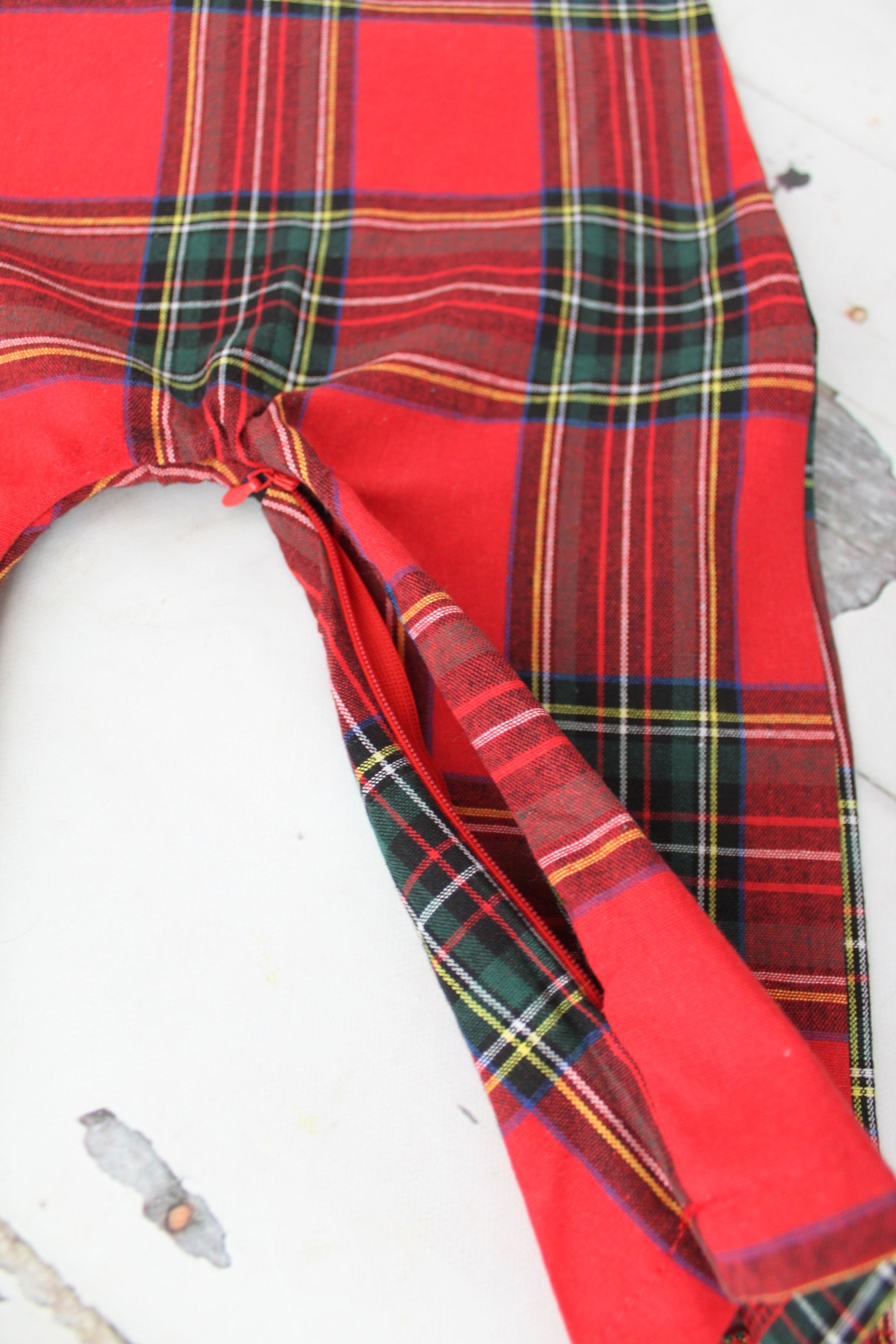 Christmas Holiday Baby Boy Jumpsuit Romper with Monogram or Name. Red Plaid Baby Boy Coming Home Outfit 1st Birthday Outfit Knit Newsboy Hat