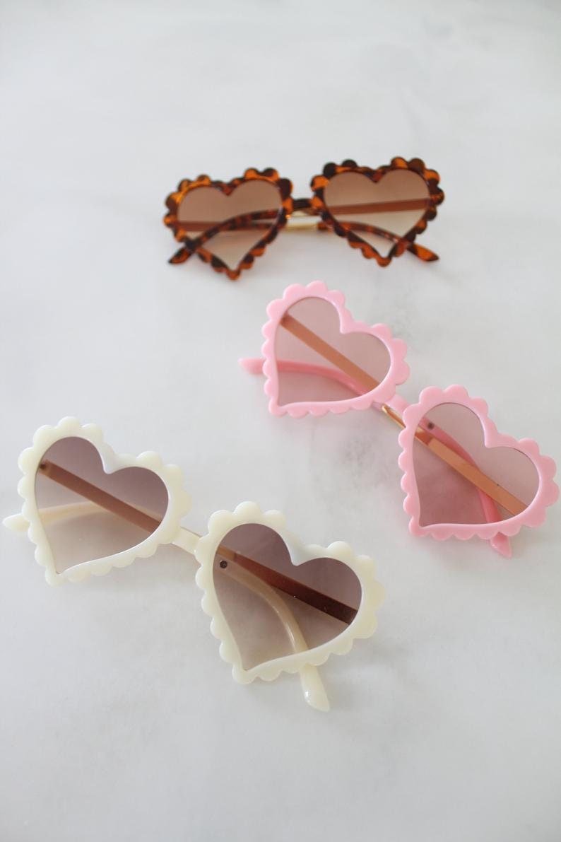 Baby Girl Sunglasses & Valentine’s Day Card Valentines Gift I Only Have Eyes for You Valentine xoxo Girls Pink Heart Sunglasses Scalloped