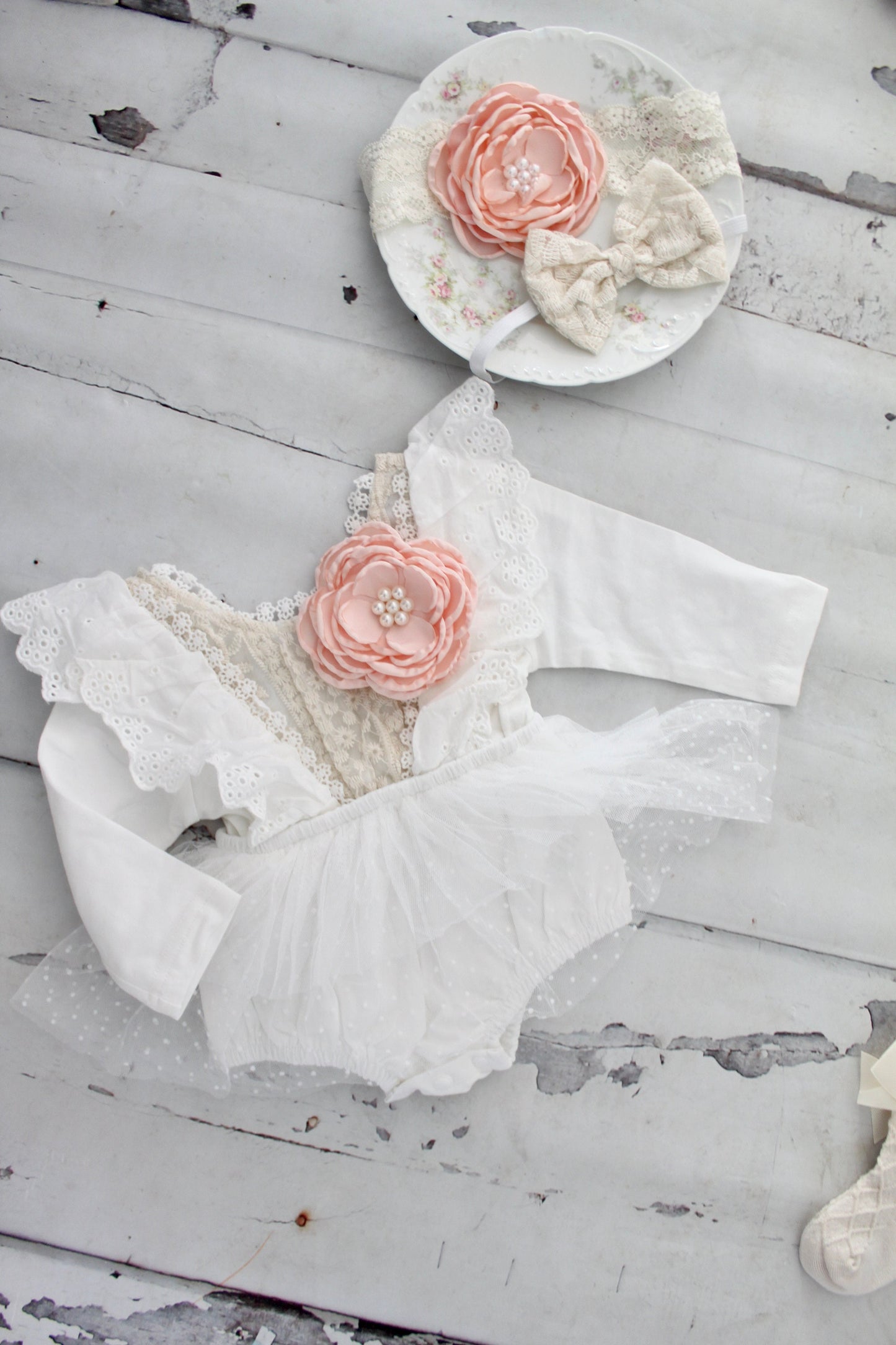 Boho Baby Girl White Lace Romper Christmas, Valentine’s Day Easter Outfit Rustic Wedding Flower Girl Baby Girl 1st Birthday baby Shower Gift