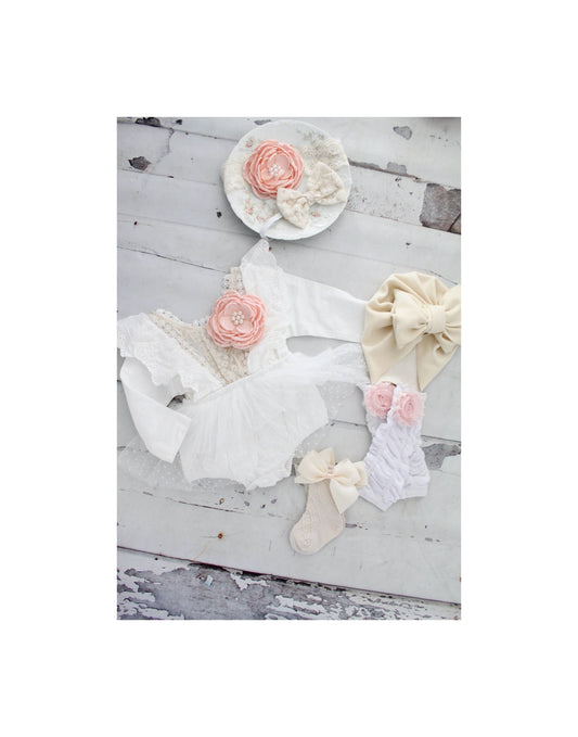 Boho Baby Girl White Lace Romper Christmas, Valentine’s Day Easter Outfit Rustic Wedding Flower Girl Baby Girl 1st Birthday baby Shower Gift