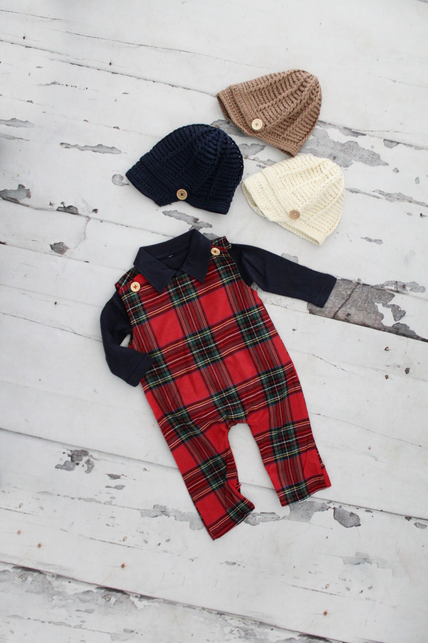 Christmas Holiday Baby Boy Overalls Jumpsuit Romper. Red Plaid Baby Boy Coming Home Outfit 1st Birthday Outfit Newsboy Hat, Bear Appliqué